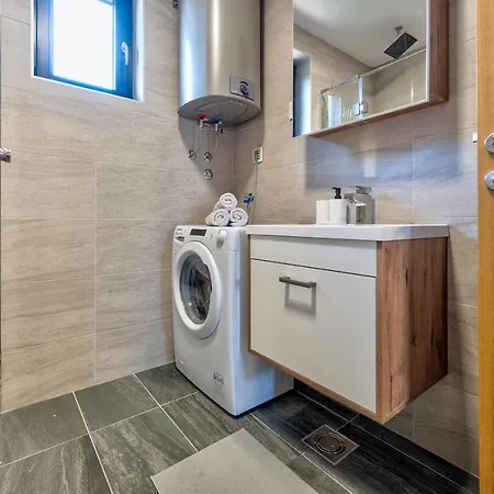 Stevovic Apartment, Pine Wood View, 公寓 兹拉蒂博尔